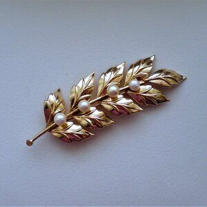 Vintage Solid 14K Yellow Gold White Pearl Cluster 3D Branch Leaf Brooch Pin